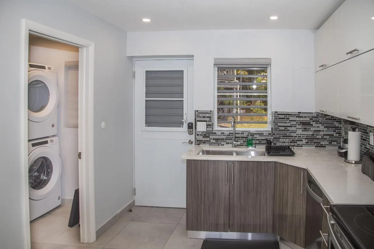 Villa 246C, South Finger, Waterfront Jolly Harbour Casa vacanze
