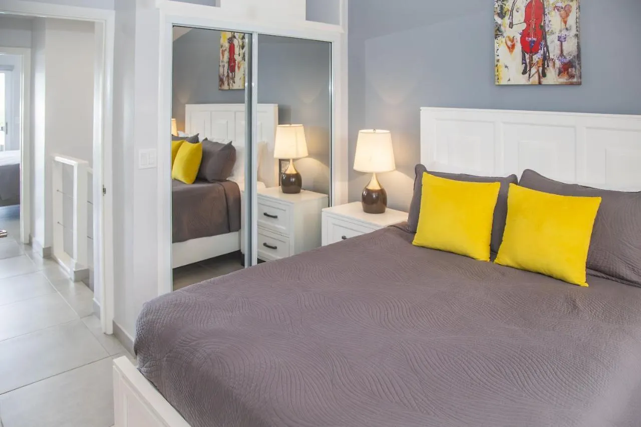 Villa 246C, South Finger, Waterfront Jolly Harbour Antigua e Barbuda